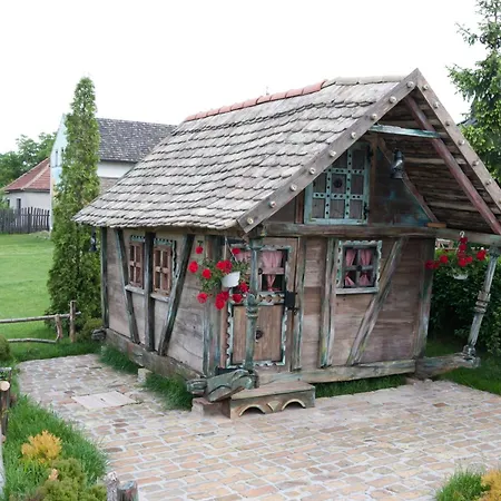 Farm stay Jelen Salas *