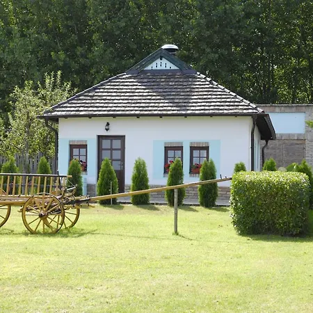 Jelen Salaš Farmház *