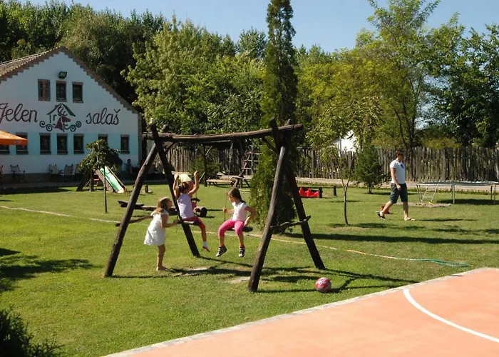 Jelen Salas Lantgård *